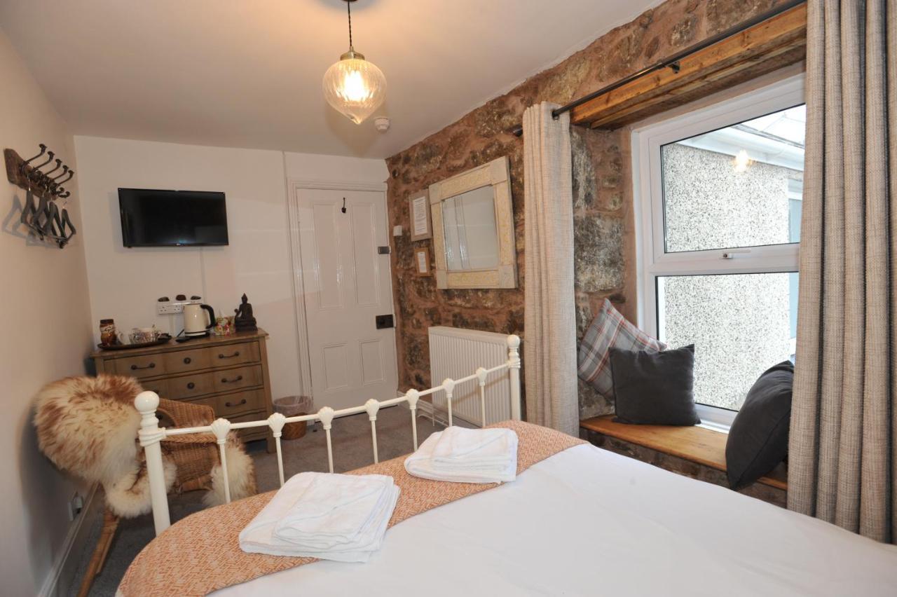 Sea View Guest House Benllech Eksteriør billede