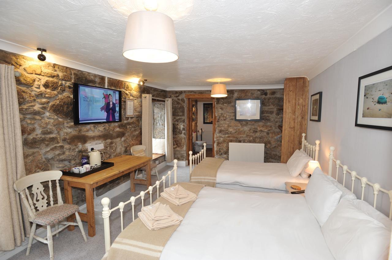Sea View Guest House Benllech Eksteriør billede